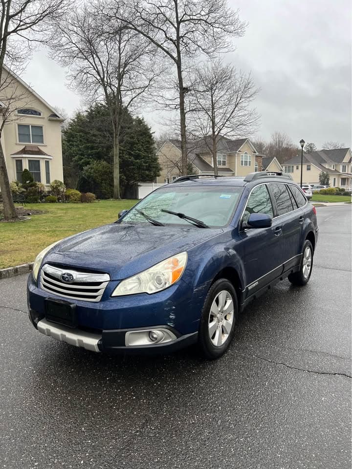 2011 SUBARU OUTBACK