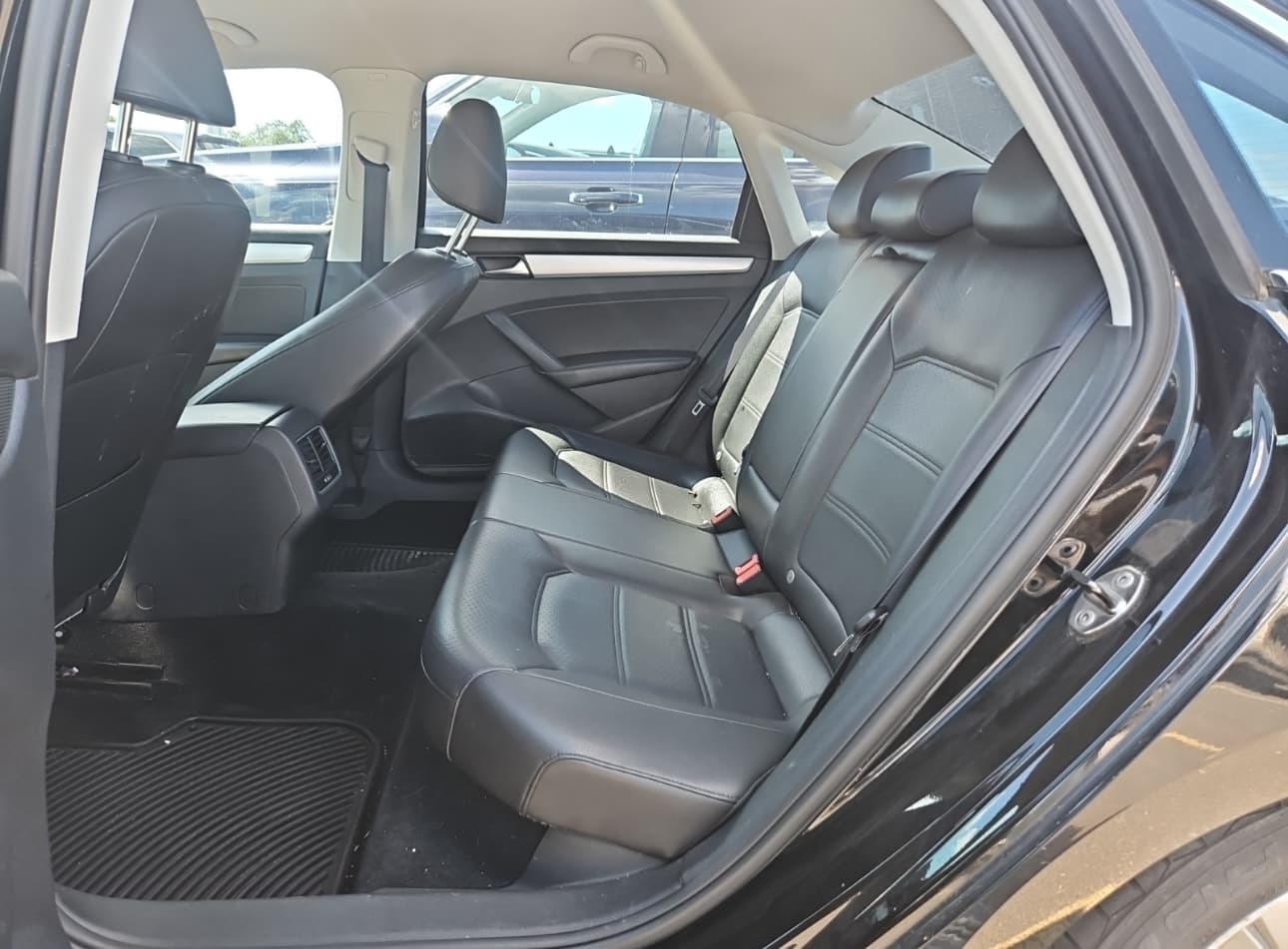 Volkswagen Passat photo 6