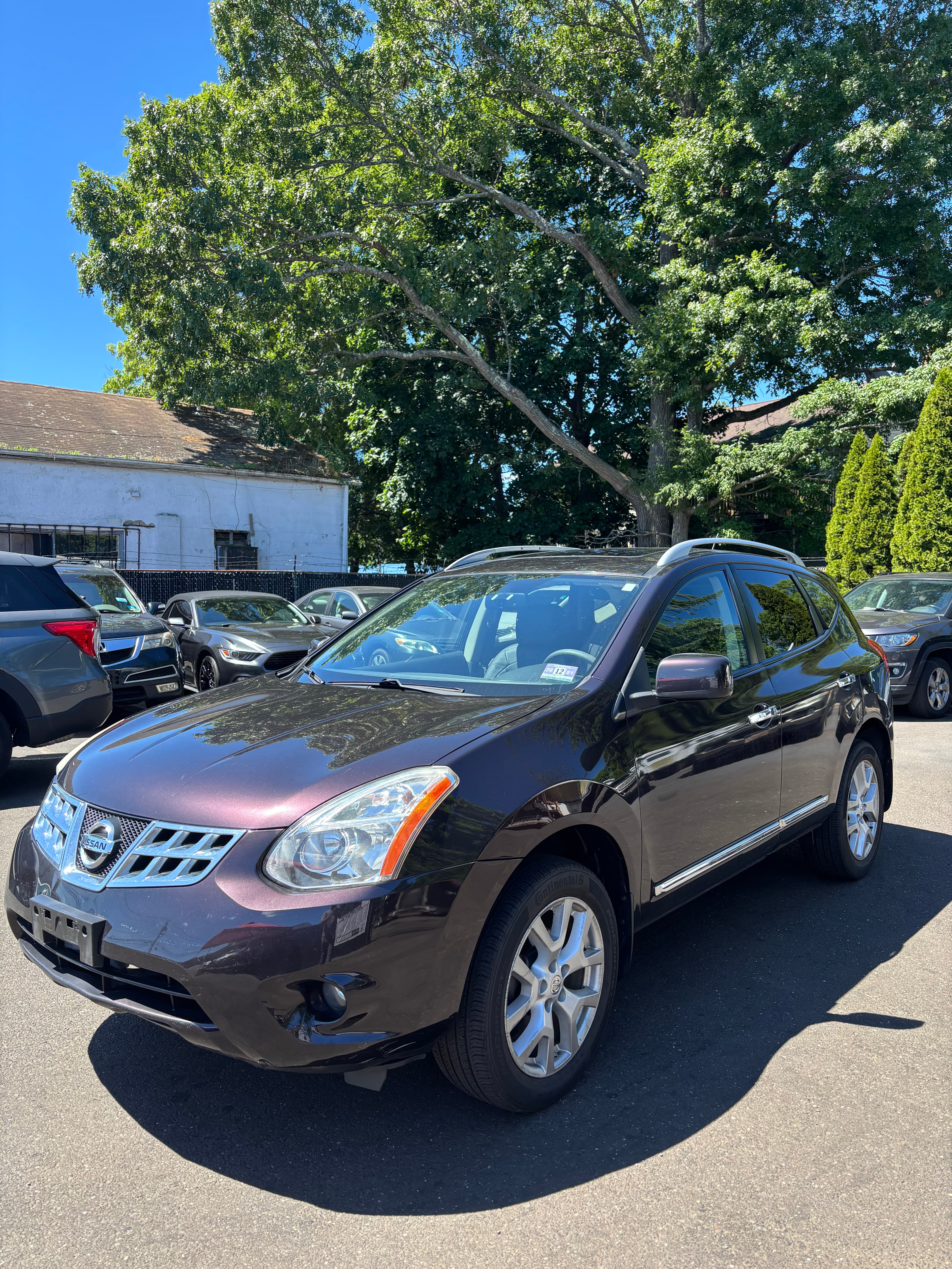 Nissan Rogue photo 1