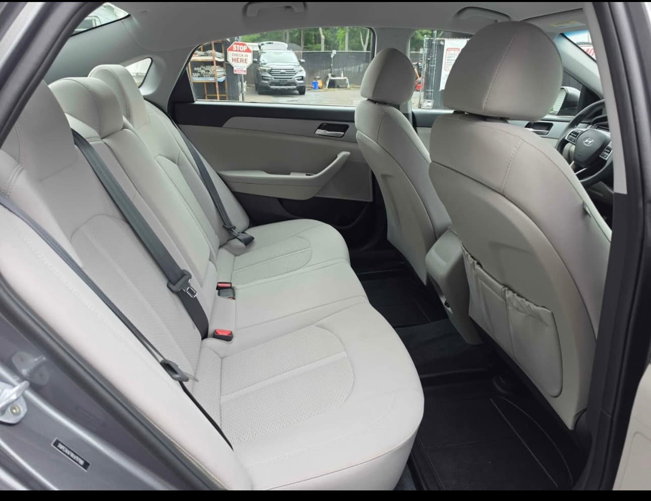 HYUNDAI SONATA photo 8