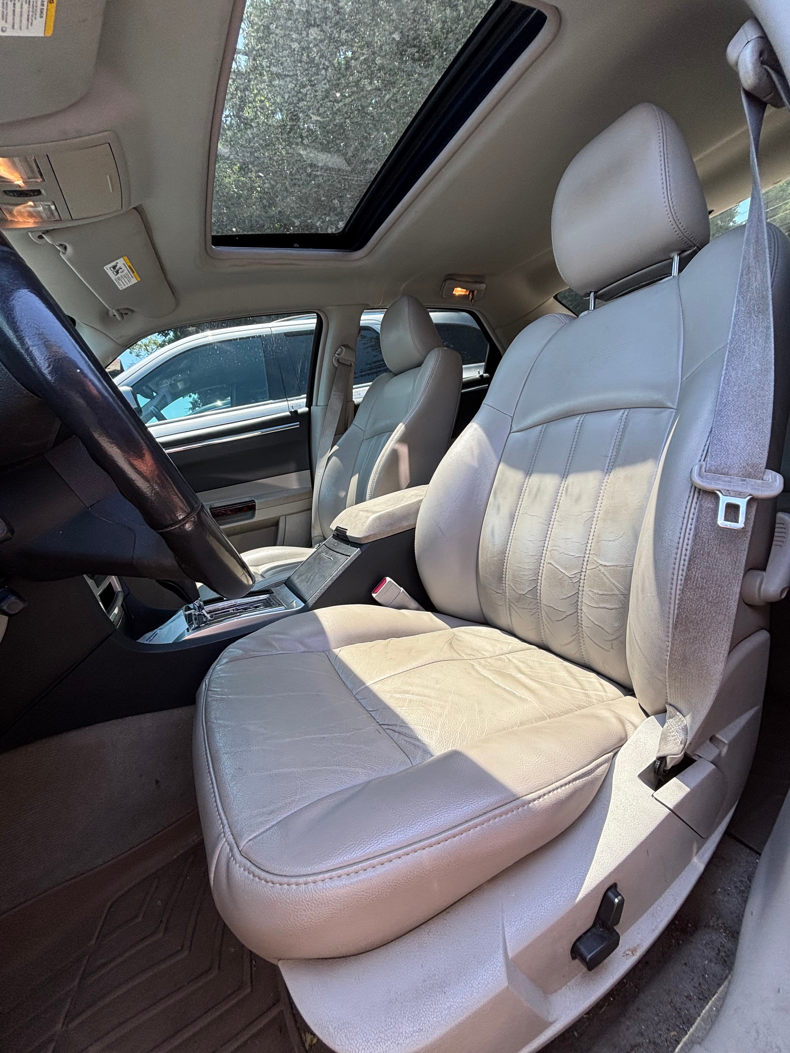 CHRYSLER 300C photo 7