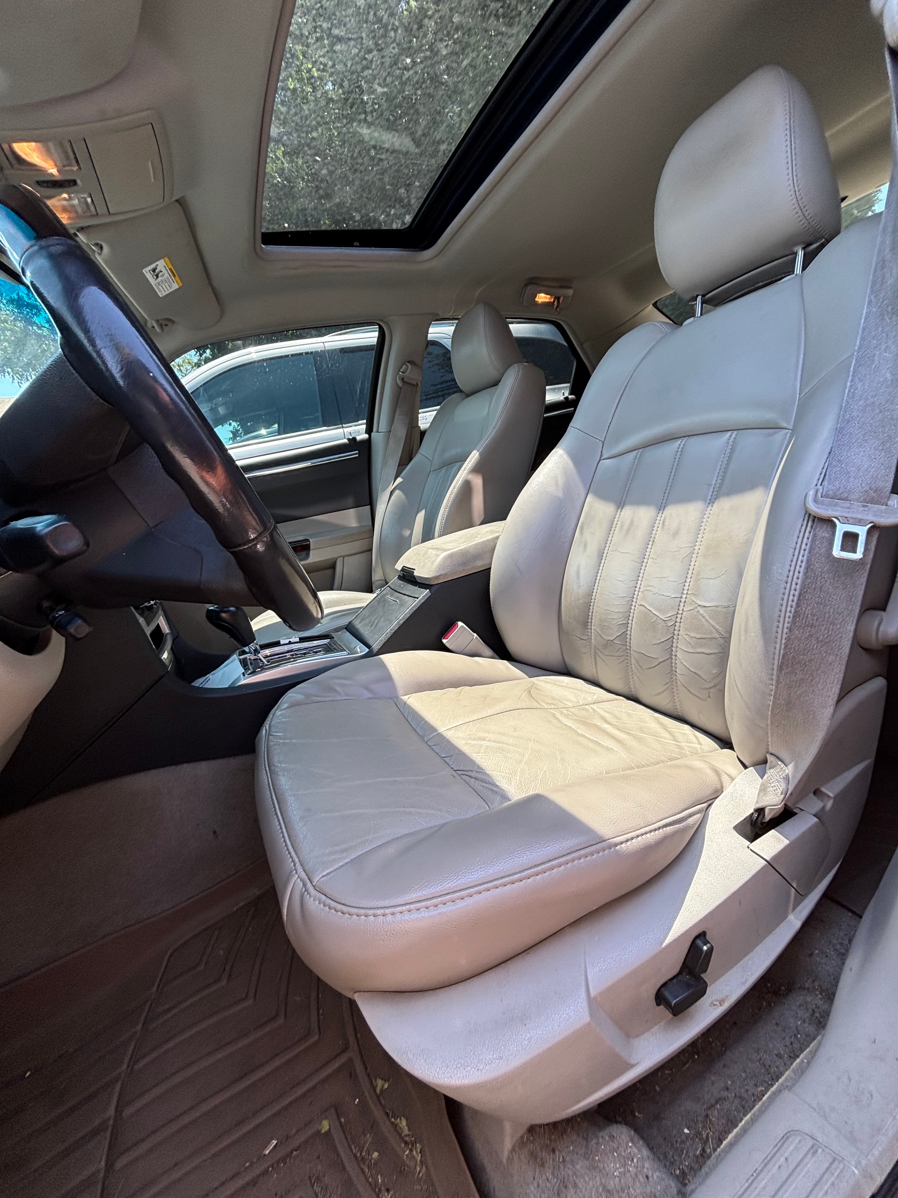 CHRYSLER 300C photo 10