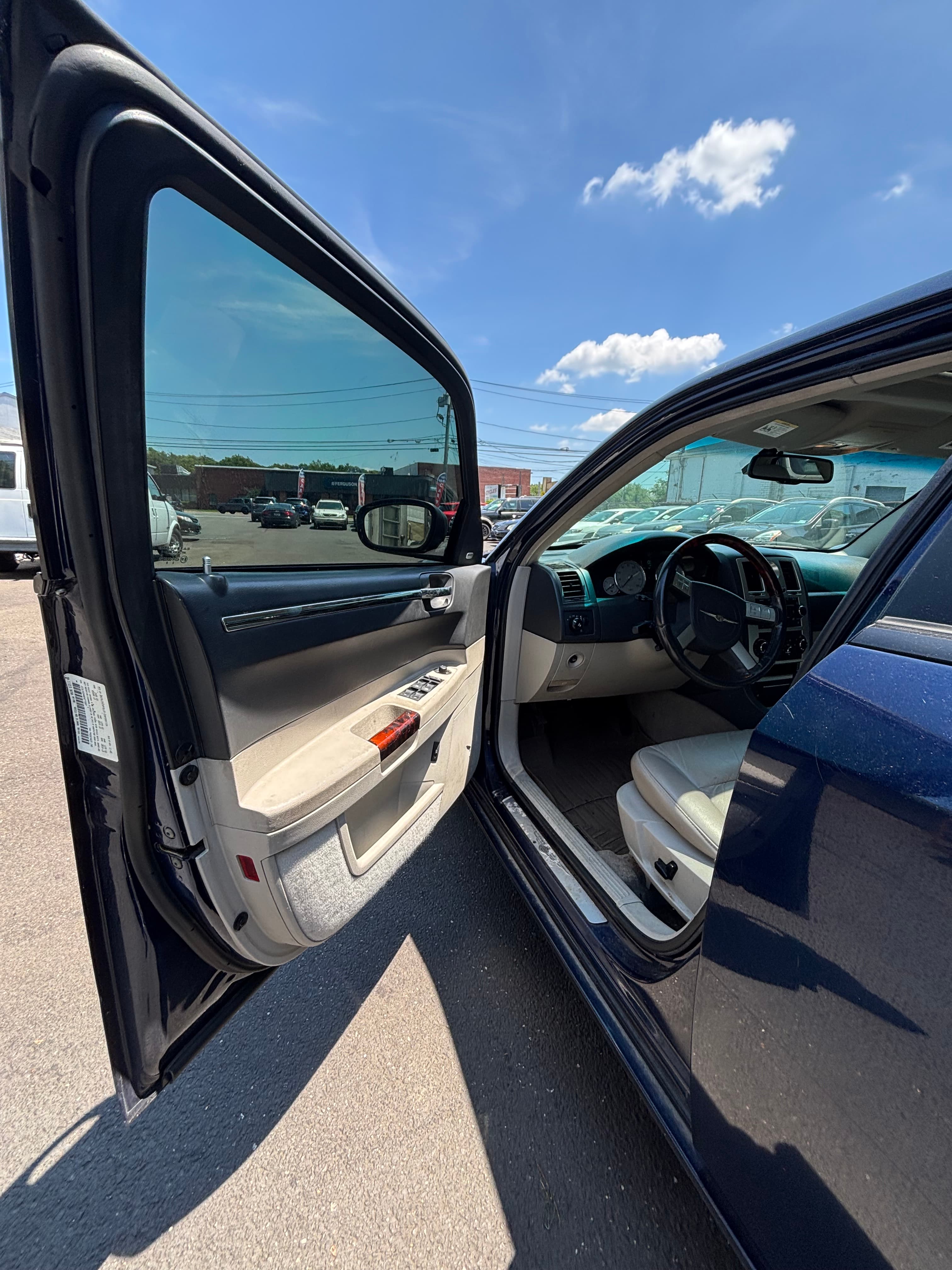 CHRYSLER 300C photo 11