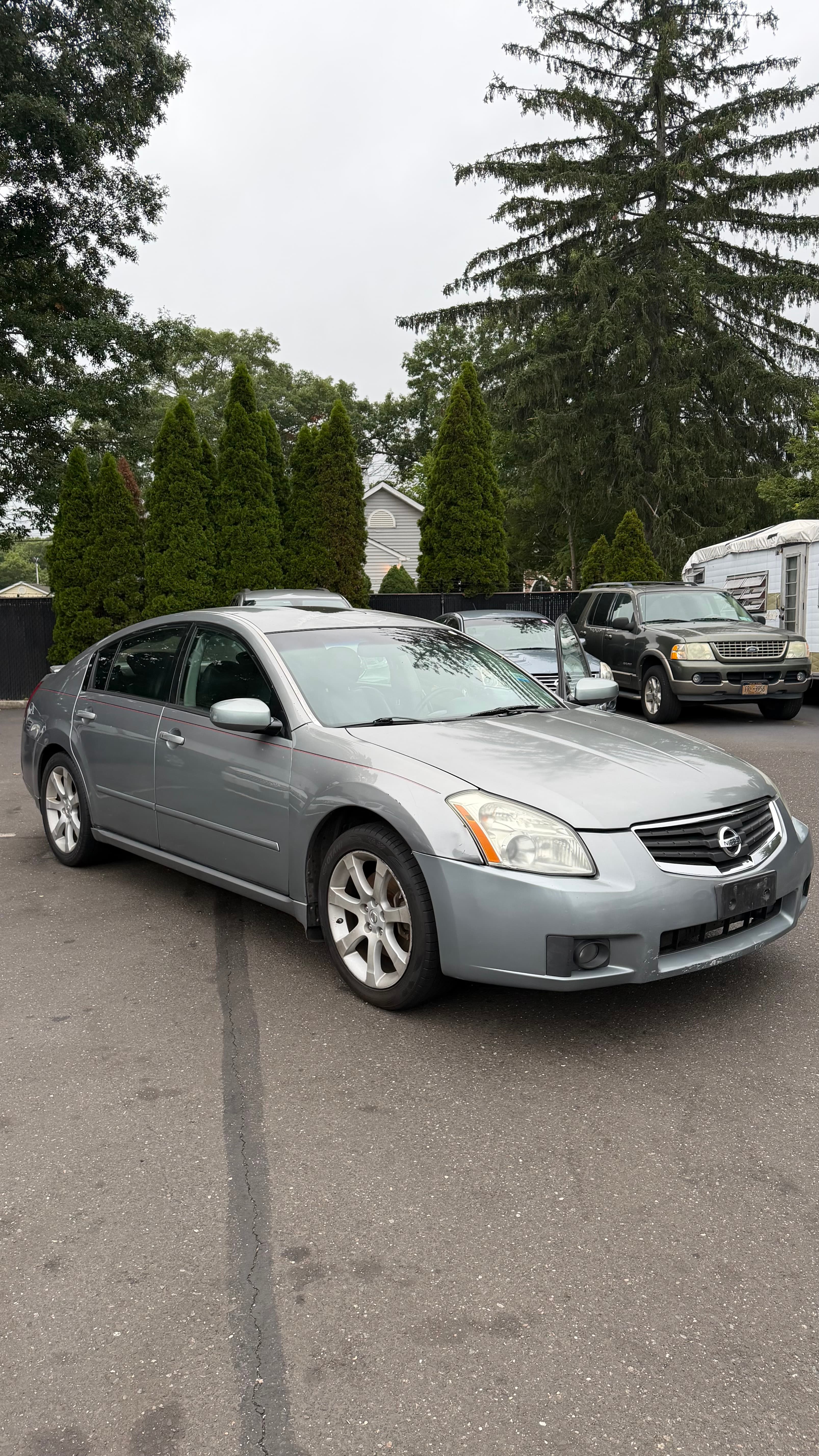NISSAN MAXIMA photo 7