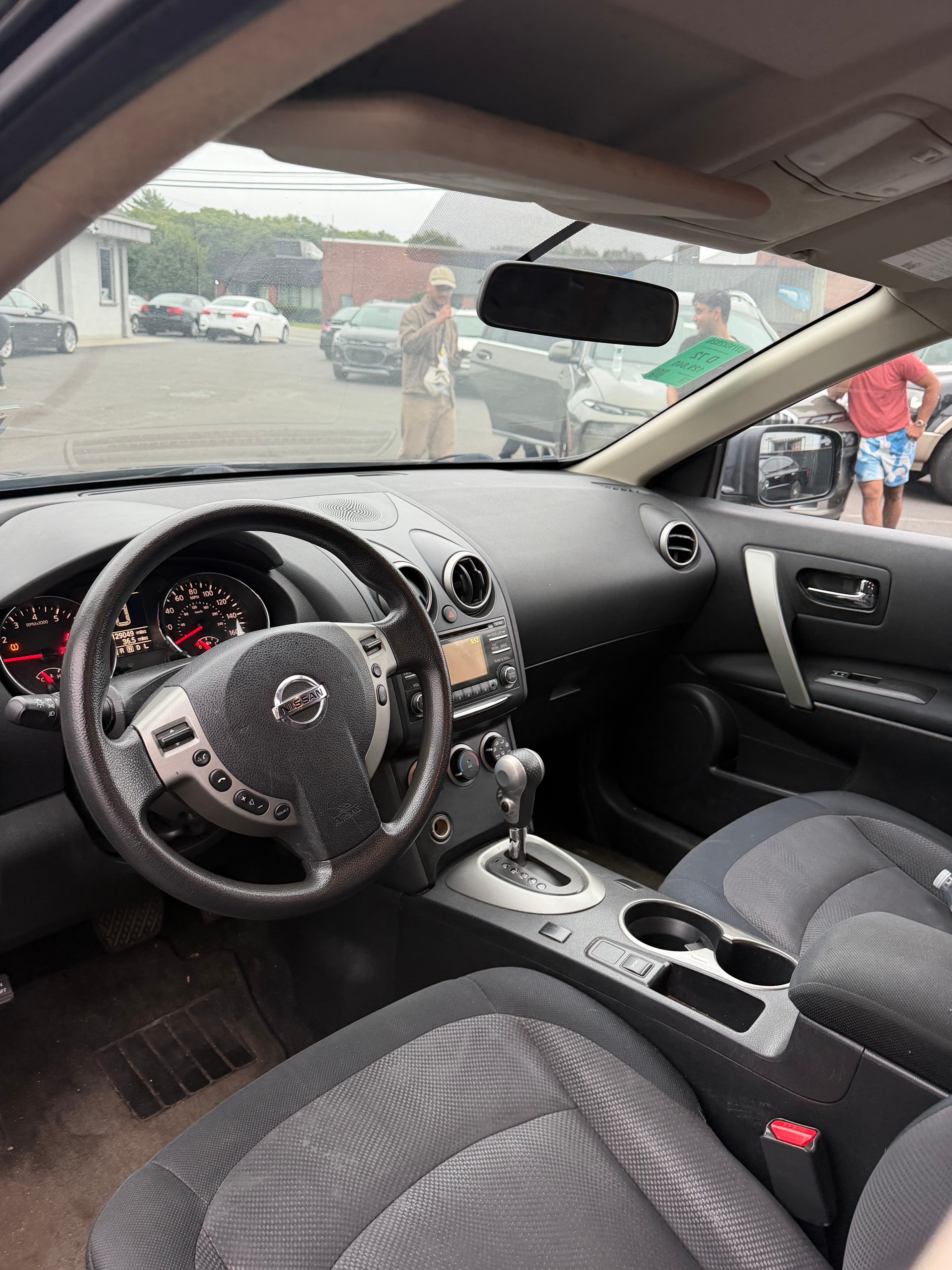 NISSAN ROGUE SPORT photo 4