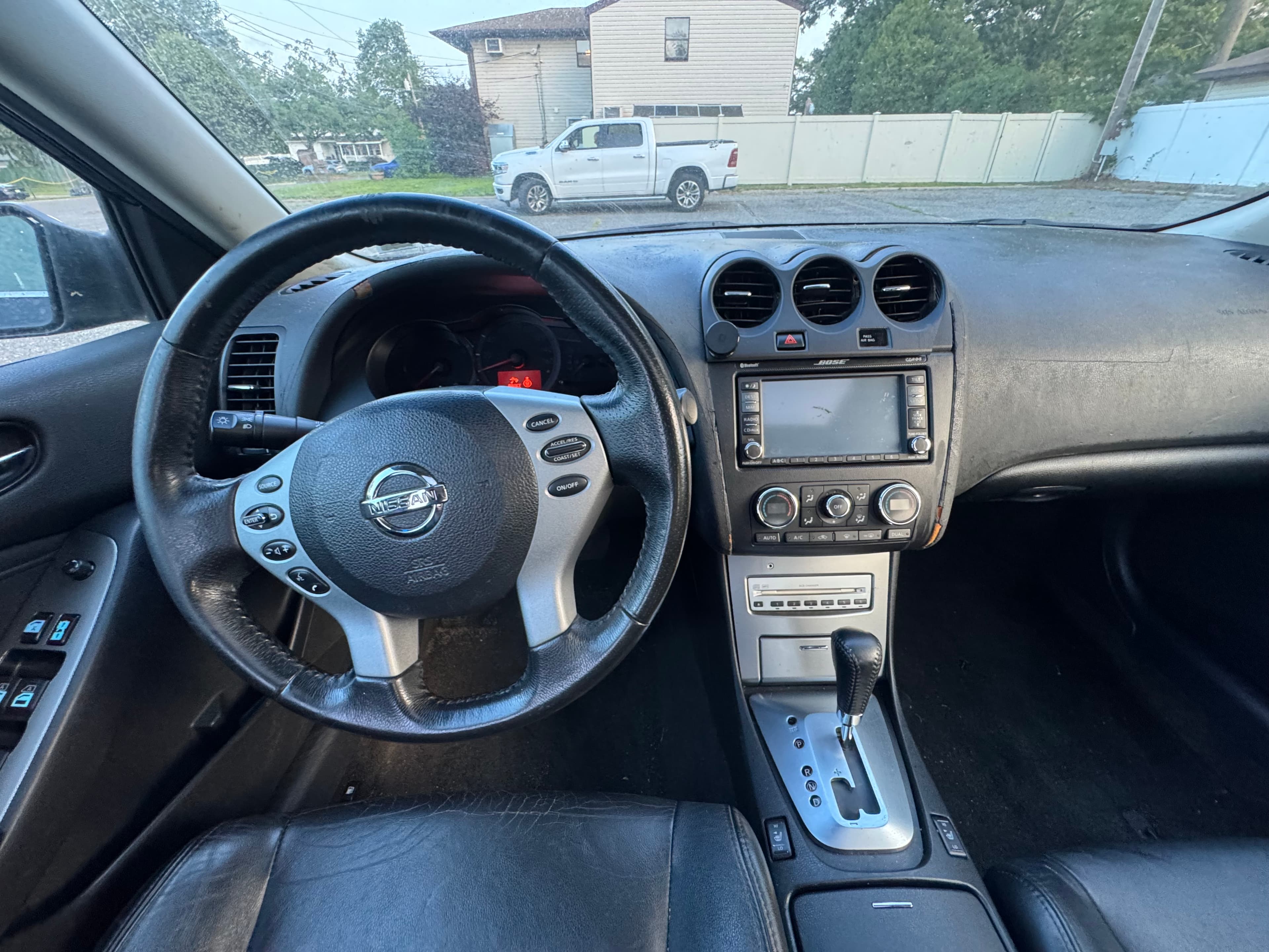 NISSAN Altima photo 3