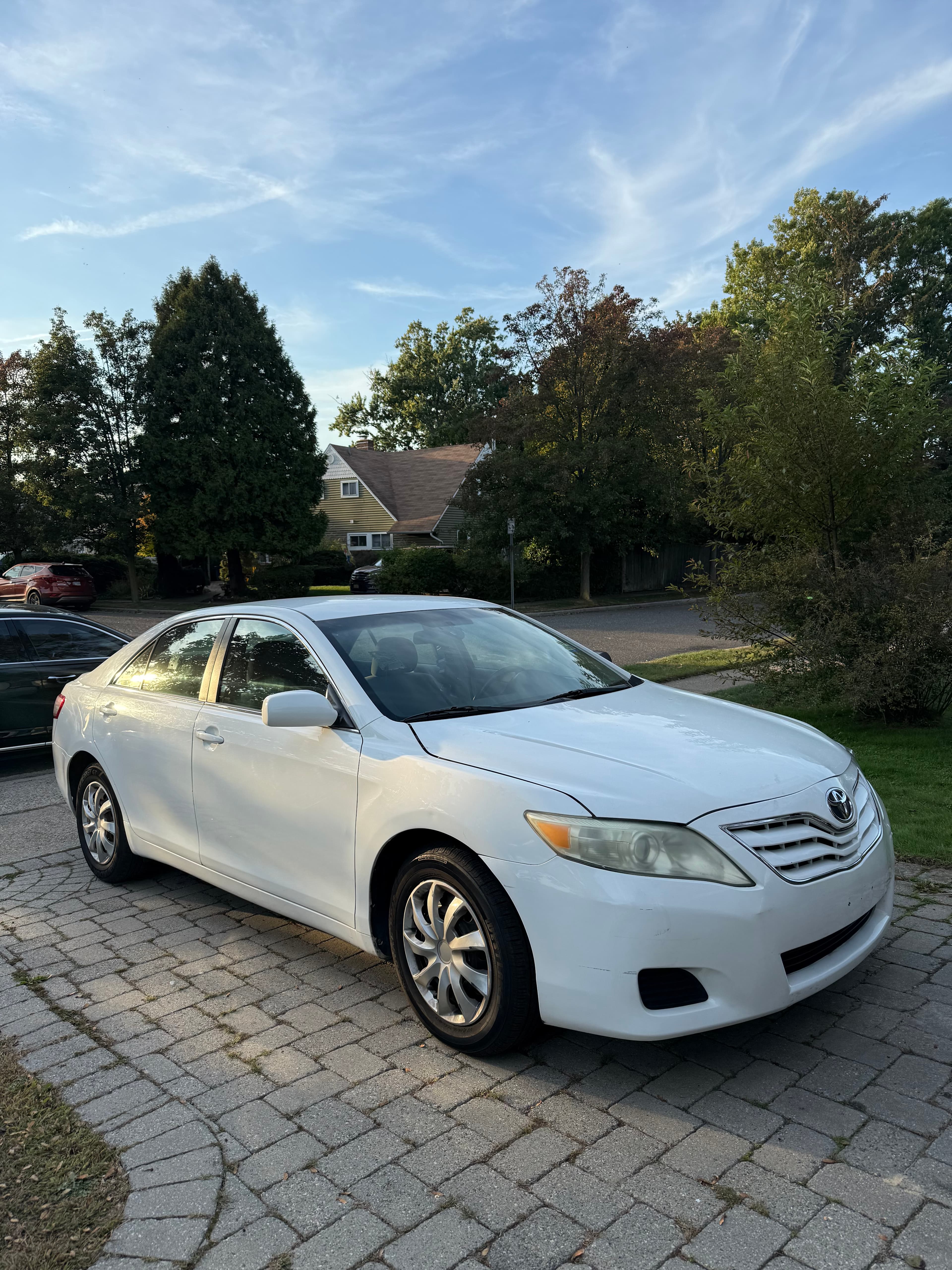 TOYOTA CAMRY photo 1