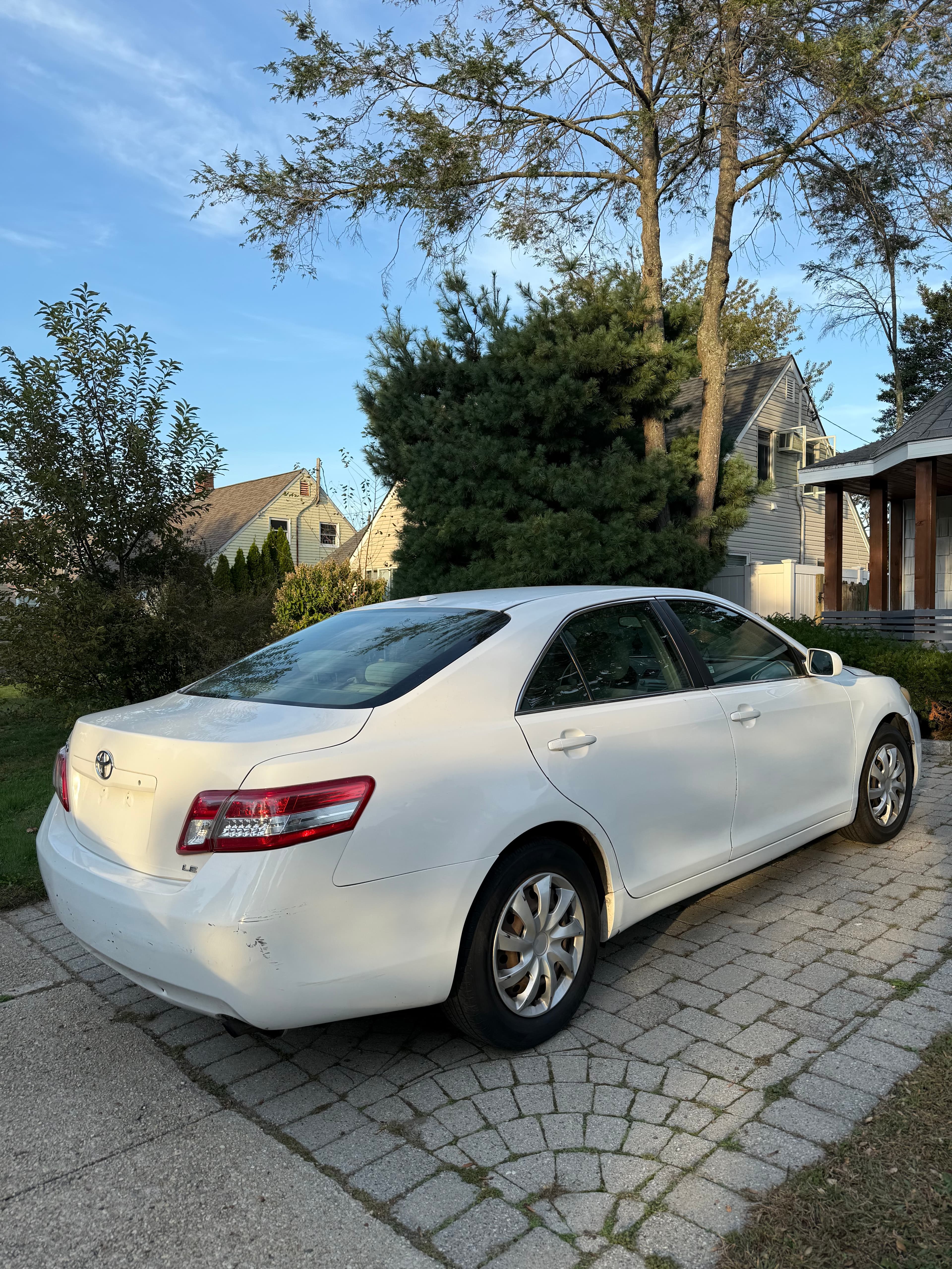 TOYOTA CAMRY photo 7