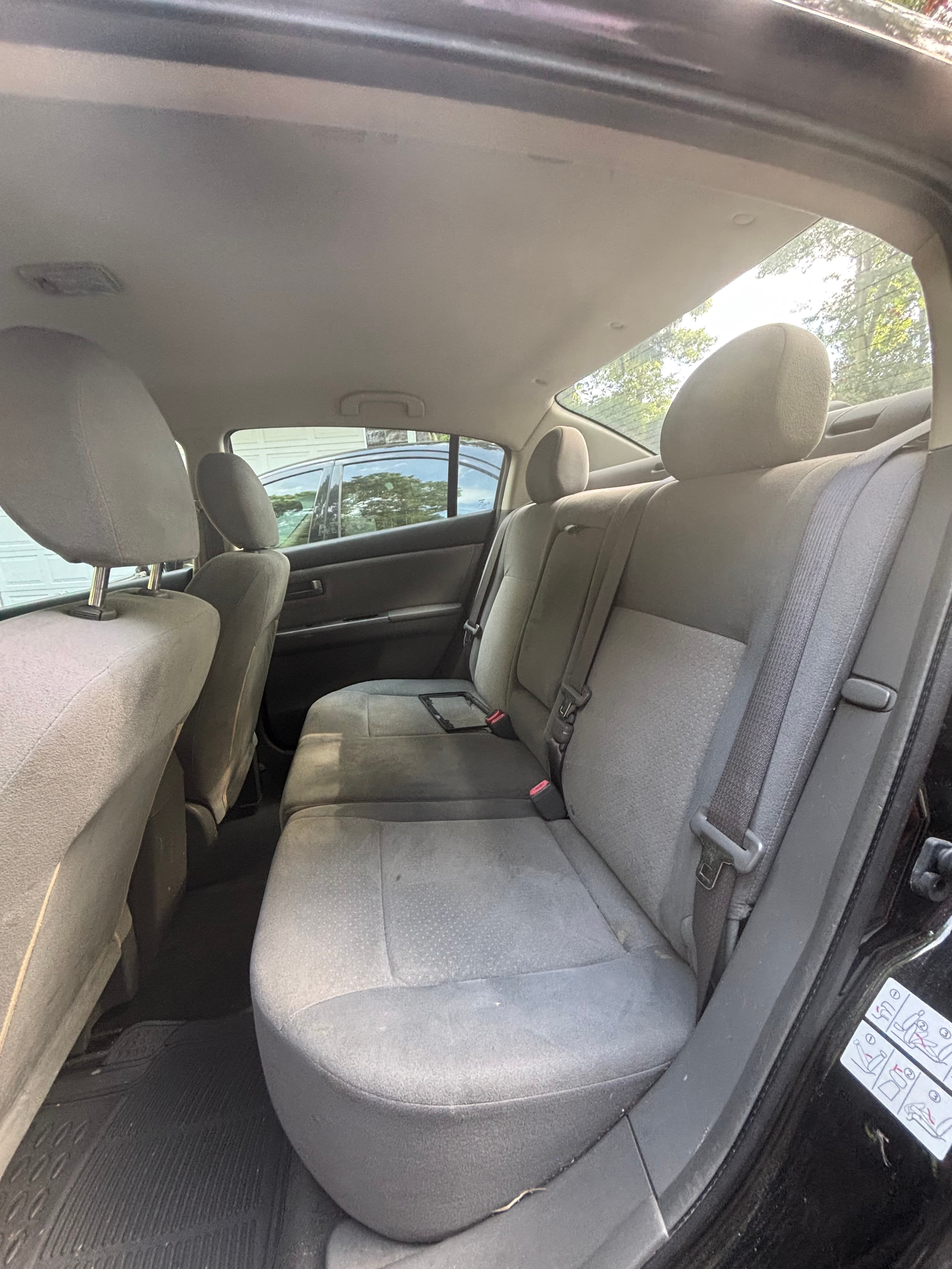 NISSAN SENTRA photo 8